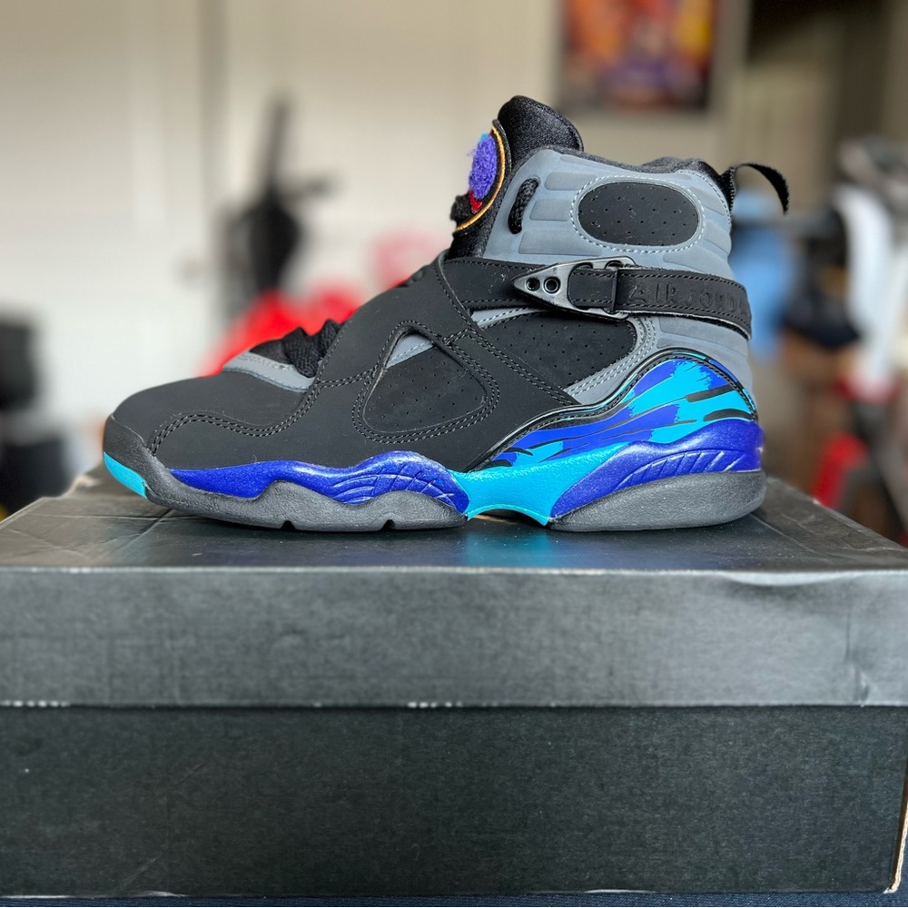 Air Jordan 8 Retro BG